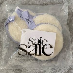 Saie 3 Beauty Rounds